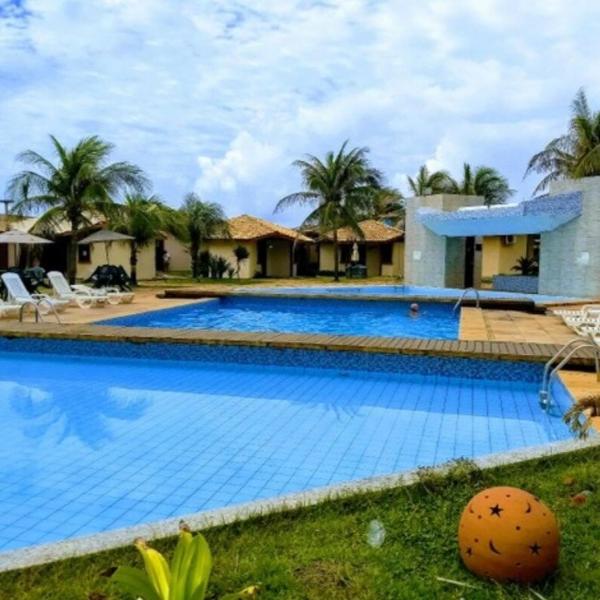Casa em condomínio na Praia de Ipitanga