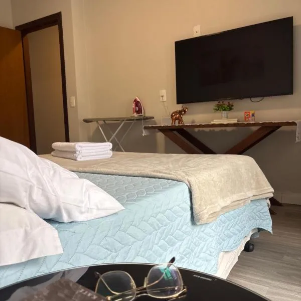 Casa Privativa Prox Expoville e Centro Com 2 Suítes, khách sạn ở Joinville