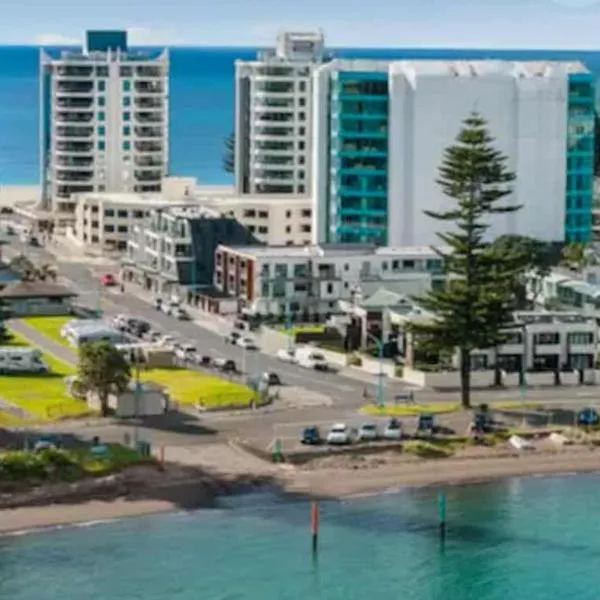 Luxury Beach Escape - 6 Adams Ave Mt Maunganui, ξενοδοχείο σε Mount Maunganui
