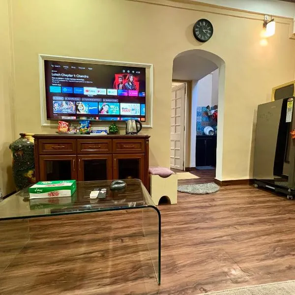 1BHK CASA BELLA Off Linking rd Ground floor, hotel en Bombay