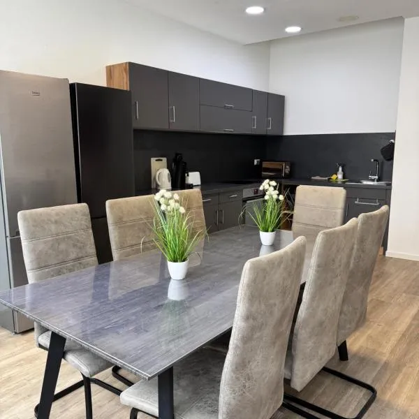 Moderne Ferienwohnungen - Service wie im Hotel, ξενοδοχείο σε Göppingen