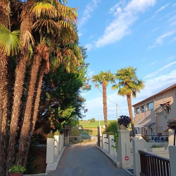 Au Moulin du Comte - en gîte, ξενοδοχείο σε Bourrouillan