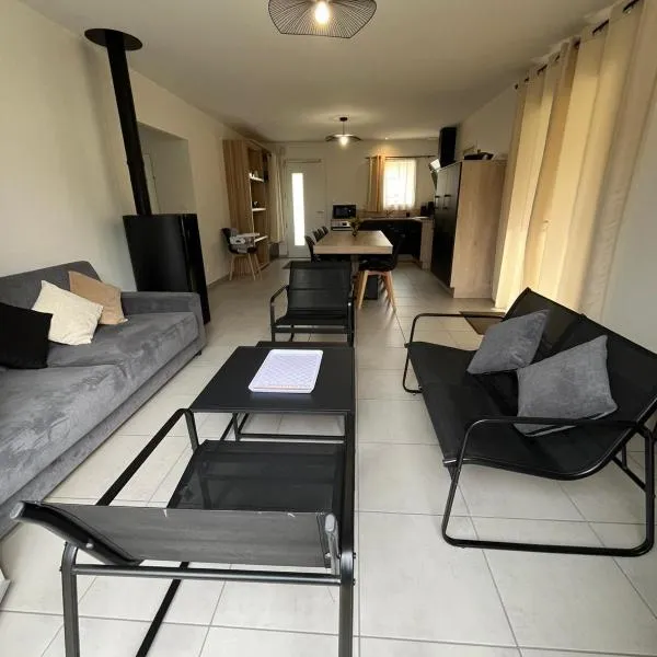 Gîte neuf, à 12mn du Futuroscope, à la campagne-Le Coquelicot, ξενοδοχείο σε Saint-Léger