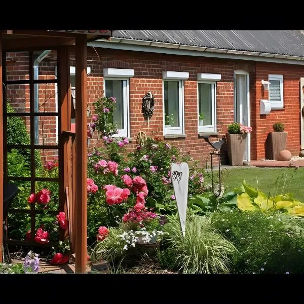 Ferienhaus Nanny Und Helene, ξενοδοχείο σε Uphusum