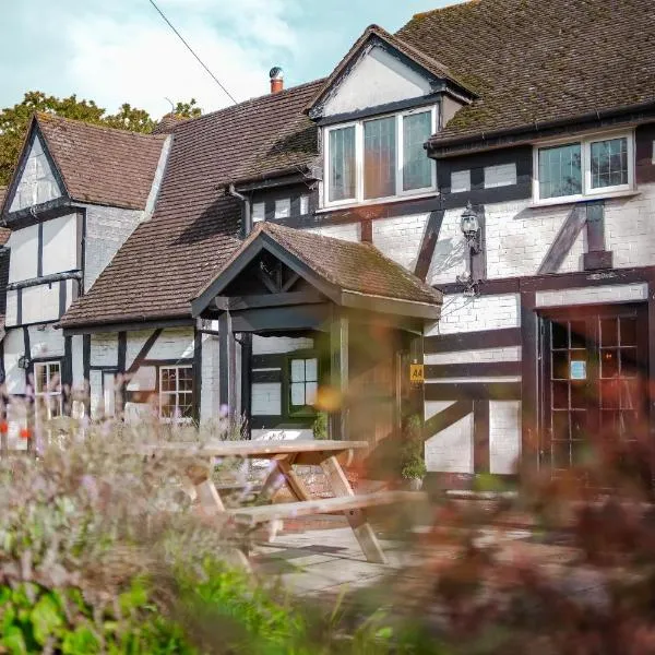 The Thatch Inn，位于格洛斯特的酒店