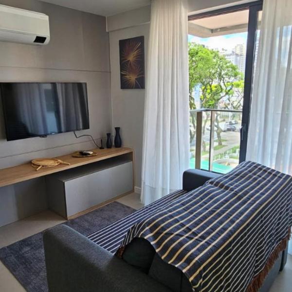 IDEAL PARA VIAGENS DE LAZER OU TRABALHO · CMD503 - Estadia perfeita no água verde