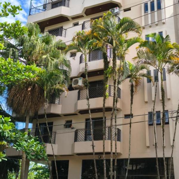 2-bedroom apartment, 100 meters from the beach and shops