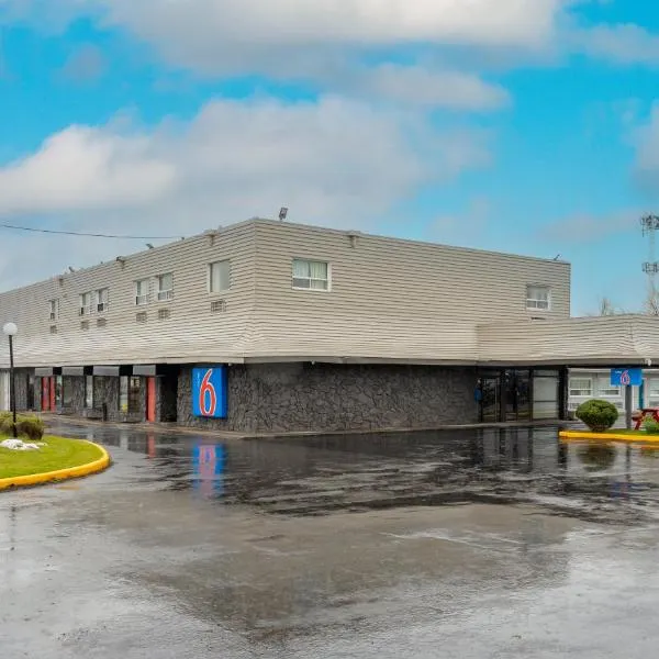 Motel 6 Cornwall, ON, ξενοδοχείο σε Κορνουάλη
