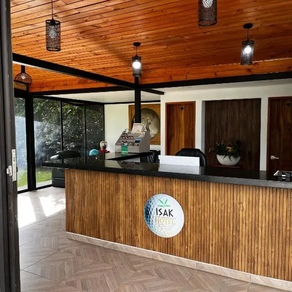 Hotel & Golf Isak Aeropuerto, hotel v destinaci Rionegro