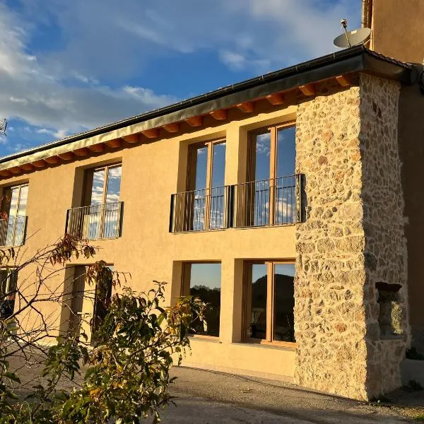 Cal Rocamartí, Turisme Rural - Montant de Tost, Pirineu, hotell i Montant