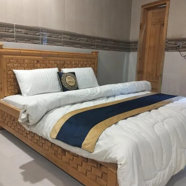 Neelam Water View Hotel, hotel in Kundālshai