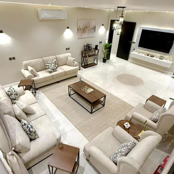 فيلا آنسي Villa Annecy, hotel i Al-`Ula