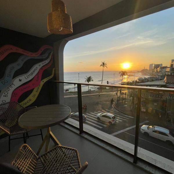 Faroleiro - Studio à beira-mar, com vista para o Farol da Barra, em frente ao circuito do carnaval