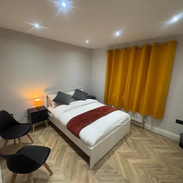 Richard guest house, Hotel in Roydon