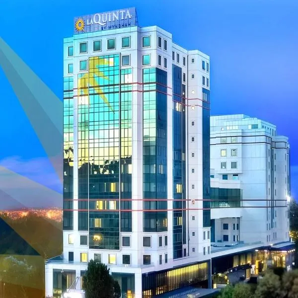 La Quinta by Wyndham Istanbul Gunesli, khách sạn ở Istanbul