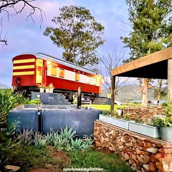 The Red Caboose Train Carriage, hotel v destinaci McGregor