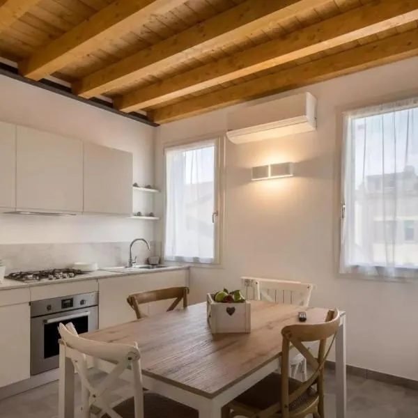 Suite Laguna Sunset, hotel in Chioggia