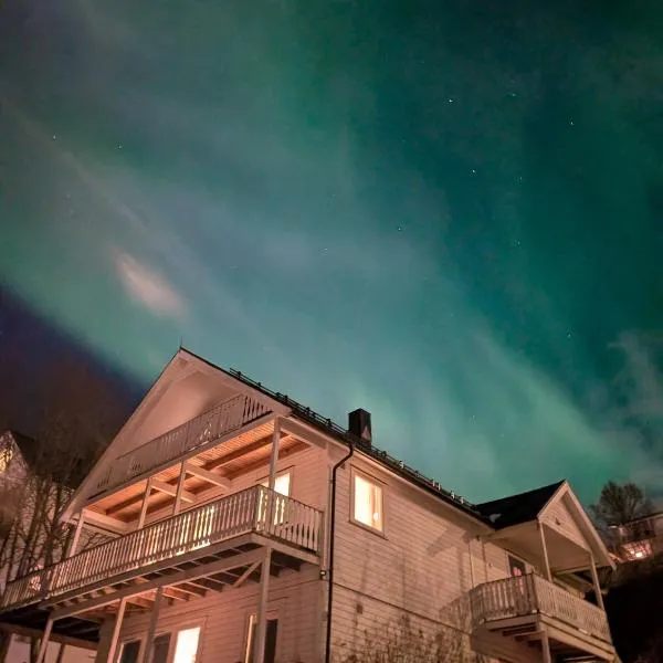 Near Downtown - Large Beds - Free Parking, hotell Tromsøs