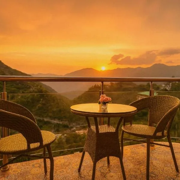 The Kempty Osasis - A Boutique Resort With Scenic Mountain View in Mussoorie, hotel en Mussoorie