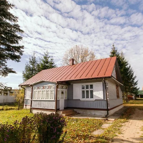 Dom na wsi u Kasi HAJNÓWKA BIAŁOWIEŻA NA WYŁĄCZNOŚĆ, hotelli kohteessa Stare Berezowo