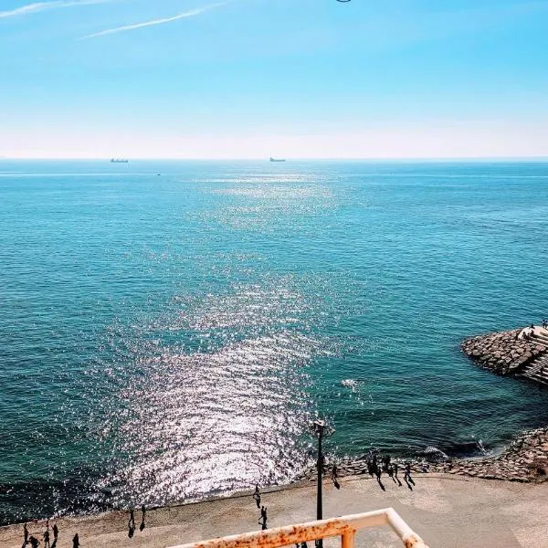 Beachfront Boutique Apartments, hotel a Durrës