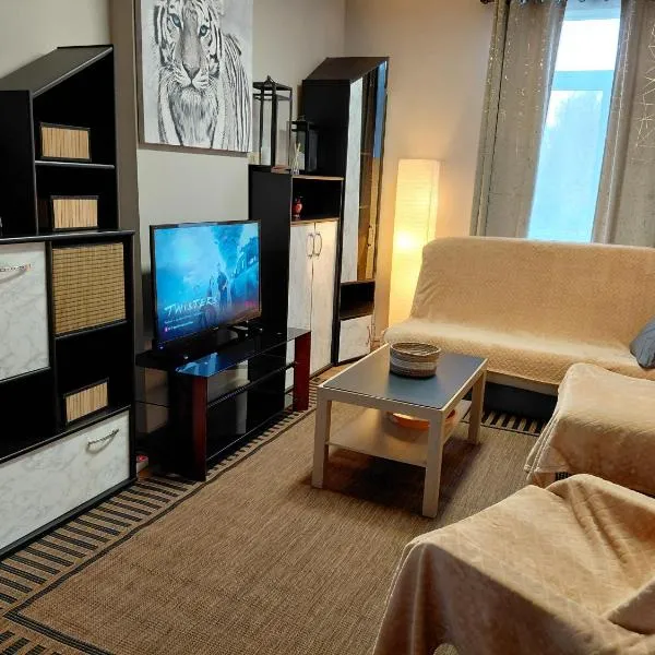 Sunny Days Cozy and Comfortable Apartment, khách sạn ở Boutersem