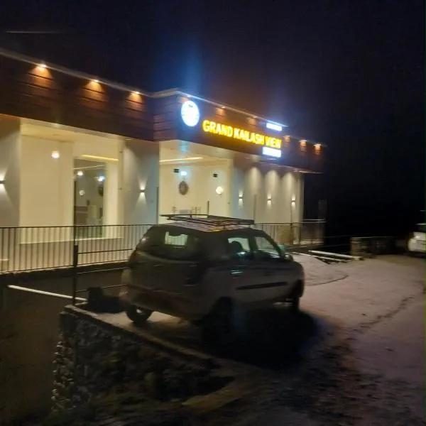 Grand Kailash Khajjiar, hotel em Dalhousie