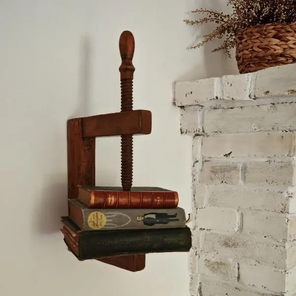 瑞里克旅馆，位于松博尔的酒店