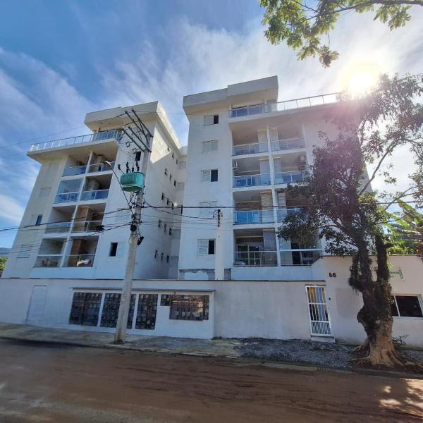 Apto com Piscina em Maranduba - Até 5 Hóspedes - Localização Privilegiada
