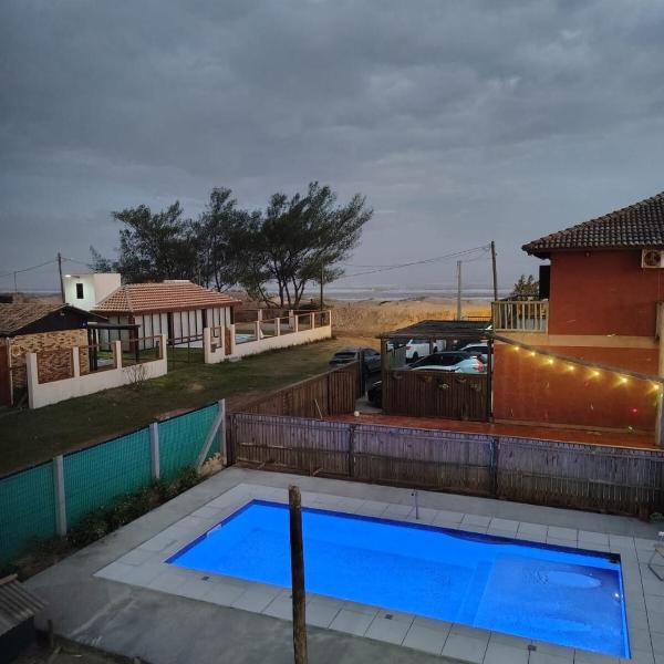Casa com piscina na areia - Passo de Torres