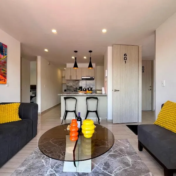 Moderno con ascensor y parqueadero a 5 min del CC, hotel in San Gil