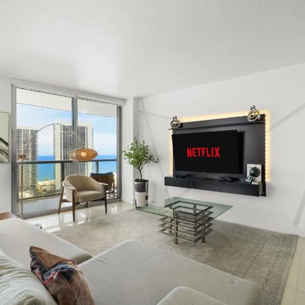 BeachWalk Resort - VIP TOWER - OCEANVIEW UNIT 3 BEDROOM & 3 BATHROOM, hotel a Hallandale Beach