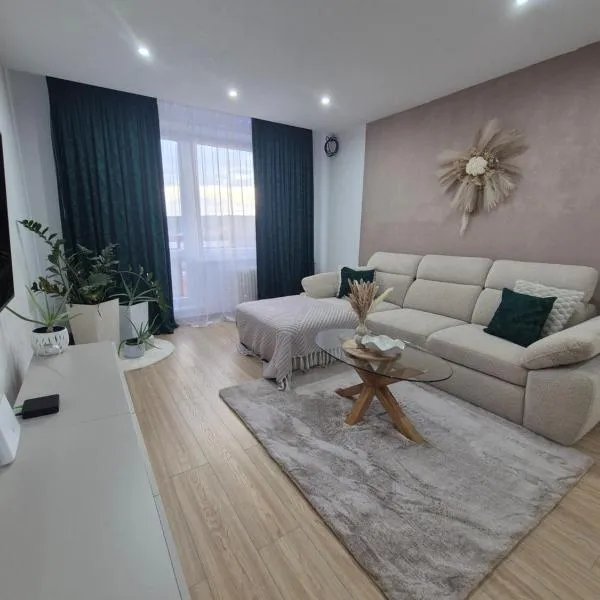 Apartmán LUX Lučenec, hotel in Lučenec