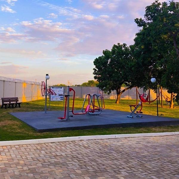 Apartamento de 02 quartos com vista para o lago - Foto 5