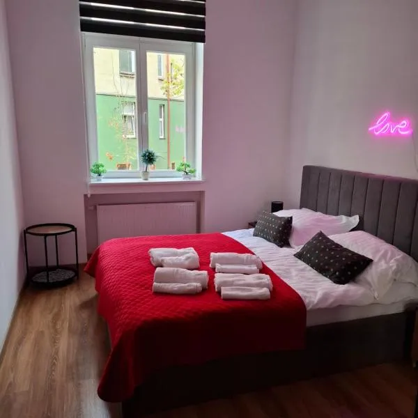 Apartament Love on 5 - Miłość na 5，位于莱格尼察的酒店