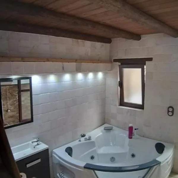 Las Golondrinas, hotell i Galaroza