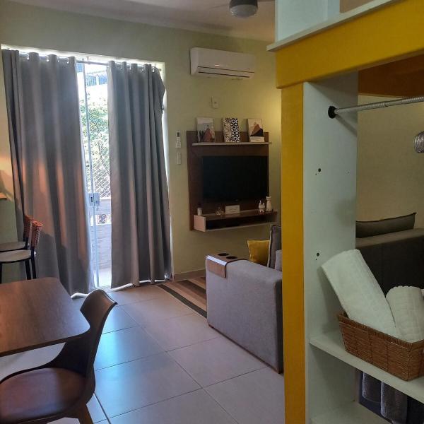 Studio na Lapa com tudo que você precisa, perto de tudo que interessa no Rio! Ar, cozinha, varanda!