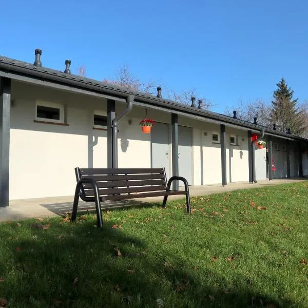 Ośrodek Wypoczynkowy w Łasinie: Łasin şehrinde bir otel