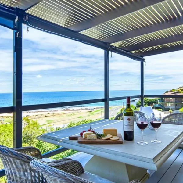 Stunning Views & Renovated Beach Chic, hotell i Carrickalinga