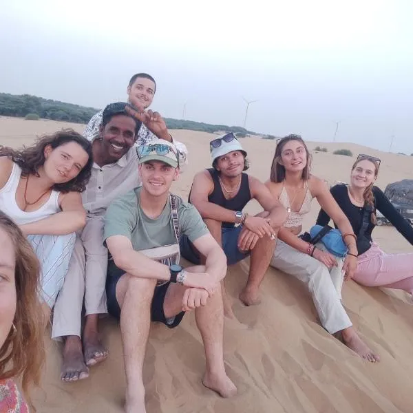 Jaisalmer Safari Base & Camp, hotel v destinaci Khuri