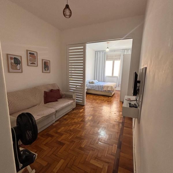 Apartamento ótima localização em COPACABANA