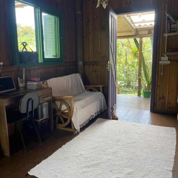 casa inteira com patio e garagem na praia do rosa - Foto 2