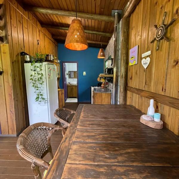 casa inteira com patio e garagem na praia do rosa - Foto 4