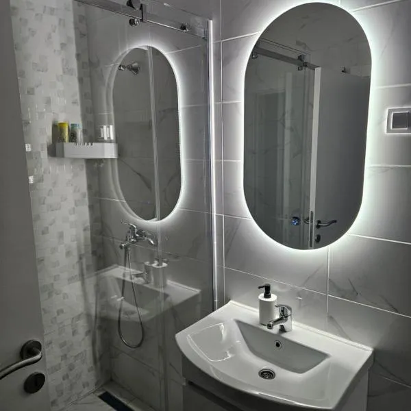 Miss Lux, hotel in Mladenovac