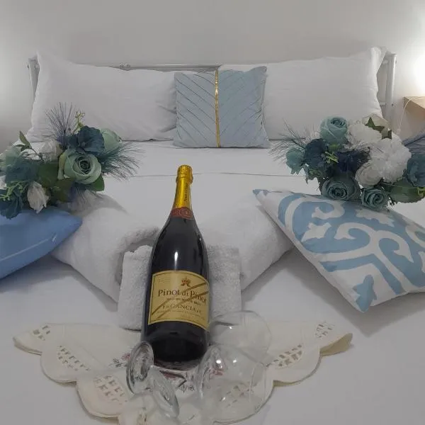 Falanga Family Guests Accommodation, hotel in Civitavecchia