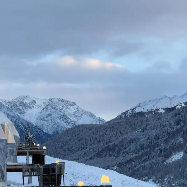 Asman Glamping, ξενοδοχείο σε Karakol