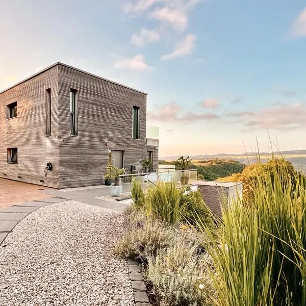 LuxApart Eifel mit privater Sauna, khách sạn ở Harscheid