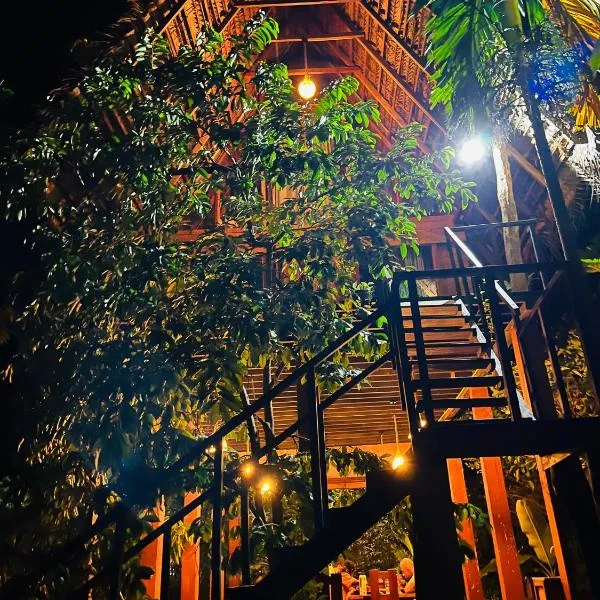 Habarana Tree House - Ivory cottage, hotel in Habarana