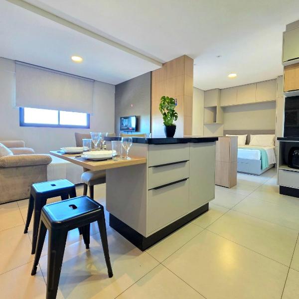 Flat novo e moderno, 4 pessoas ao lado do Paraguai