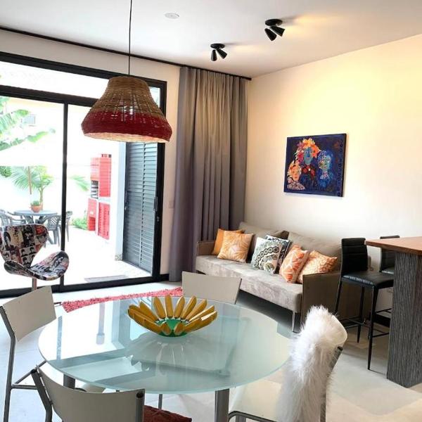Casa linda, ótima localização, 2 vagas de garagem - Foto 5